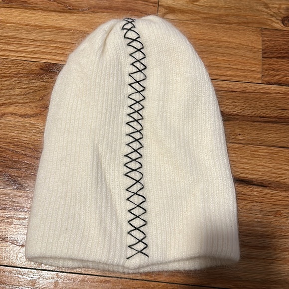 Cream beanie with black stitching detail - Picture 3 of 6